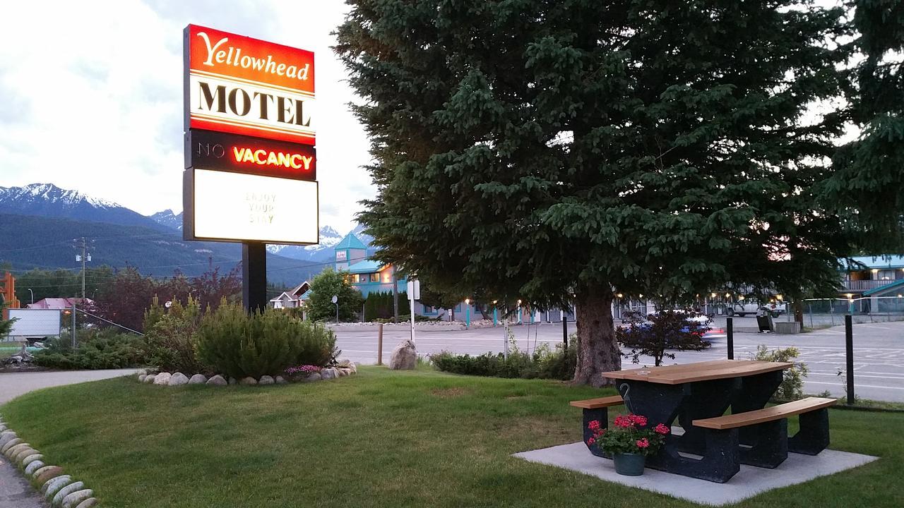 Yellowhead Motel Valemount Eksteriør billede