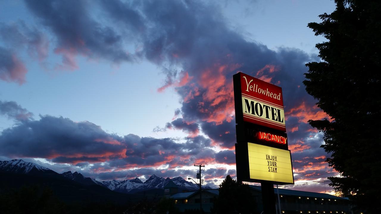 Yellowhead Motel Valemount Eksteriør billede